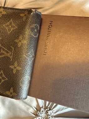 Louis Vuitton Monogram Canvas Bifold Wallet - Brown & Gold